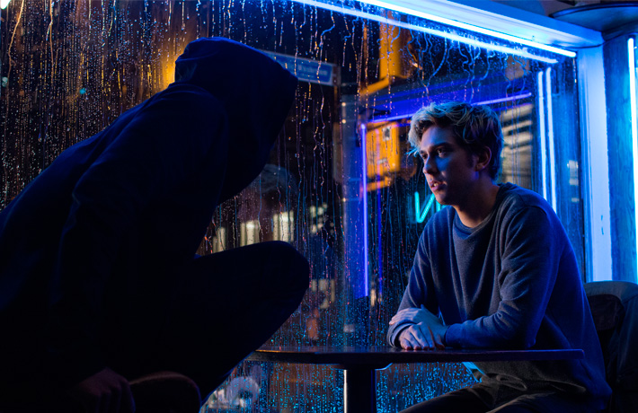  Netflix divulga trailer dublado do filme live-action  de 'Death Note