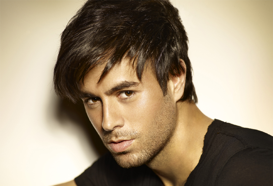 Billboard Anuncia Que Enrique Iglesias é O Maior Artista Latino De Todos Os Tempos E Vai Ganhar 